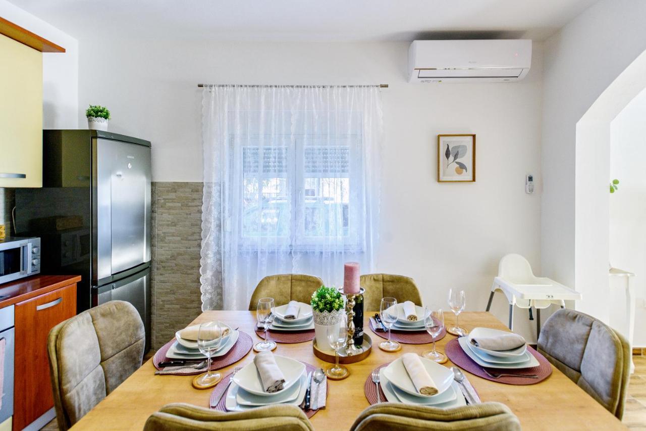 Holiday Apartment -Ζαντάρ Εξωτερικό φωτογραφία