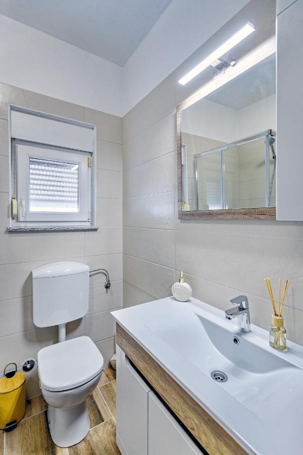 Holiday Apartment -Ζαντάρ Εξωτερικό φωτογραφία